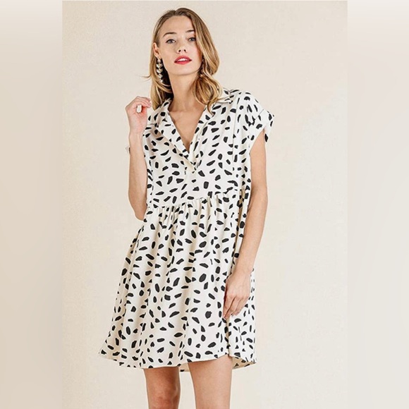 Umgee Dresses & Skirts - Umgee Animal Print Babydoll Mini Dress Size Medium